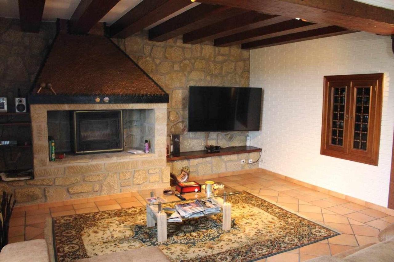 Sagastienea Villa Con Piscina Y Tenis En La Rioja Samaniego Luaran gambar